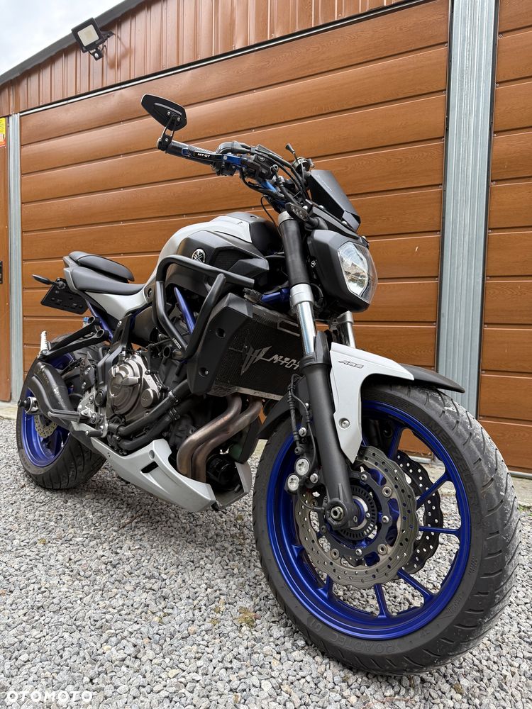 Yamaha MT - 2