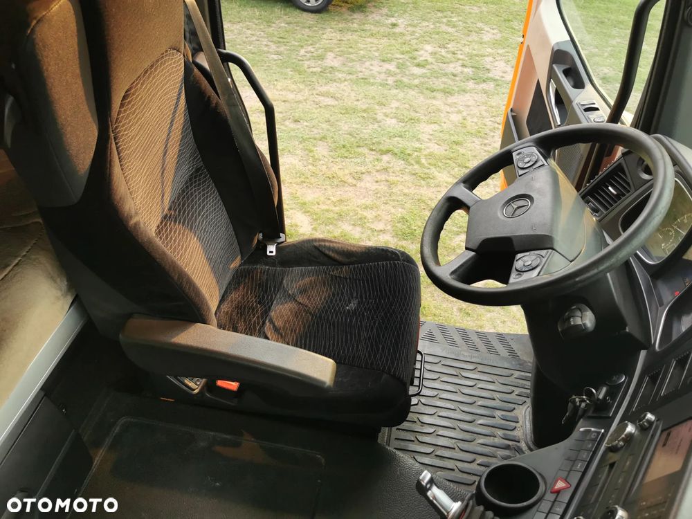 Mercedes-Benz Actros - 15