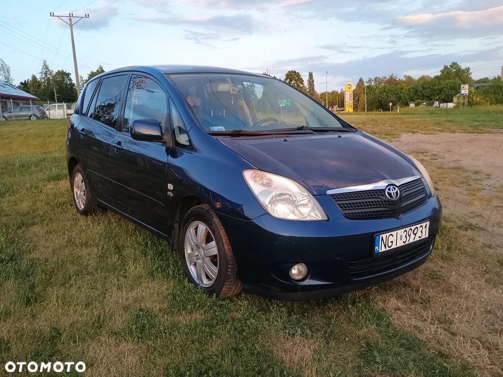 Toyota Corolla Verso 2.0 D-4D - 1