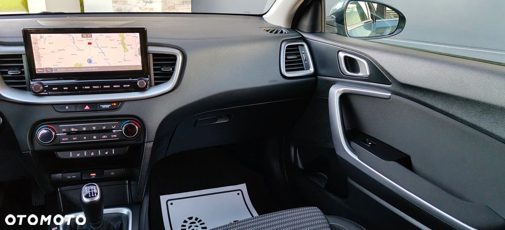 Kia Ceed 1.6 CRDi mHEV Business Line - 21