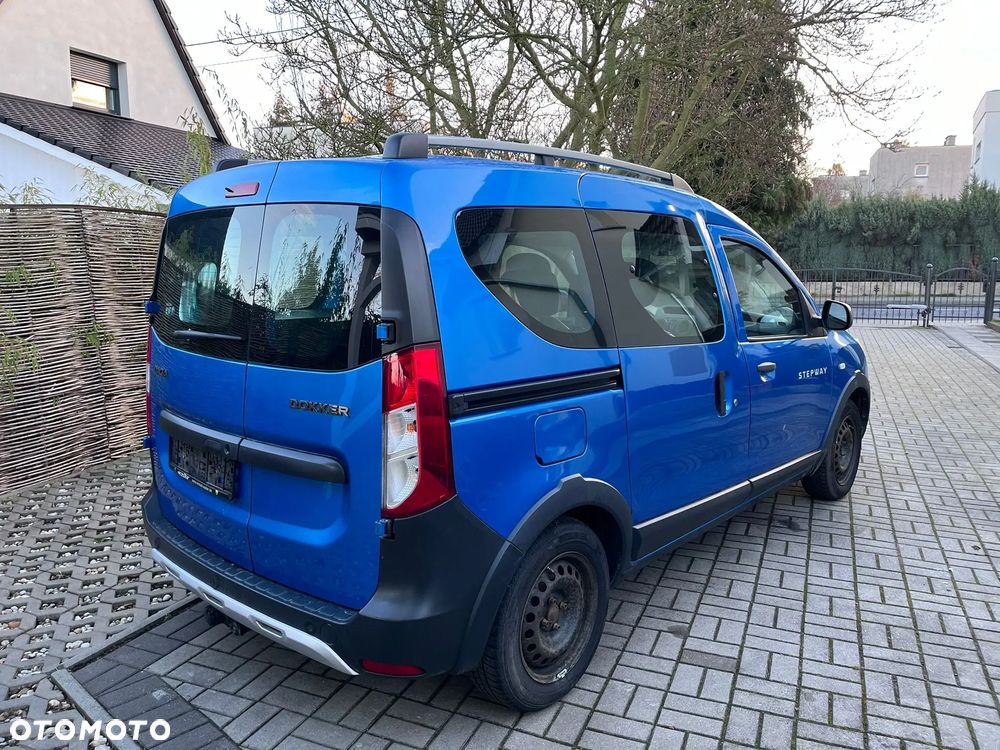 Dacia Dokker TCe 115 Stepway Celebration - 5
