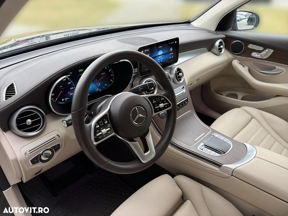 Mercedes-Benz GLC 200 4MATIC MHEV - 9