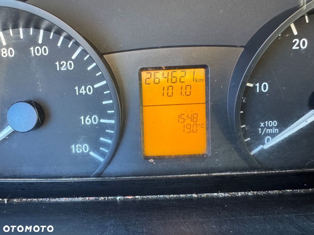 Mercedes-Benz Sprinter 2011