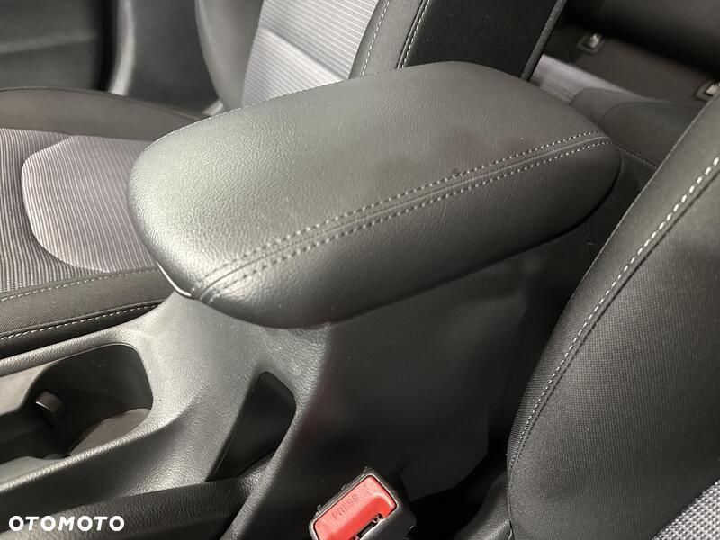 Hyundai i30 1.5 DPI Modern - 18