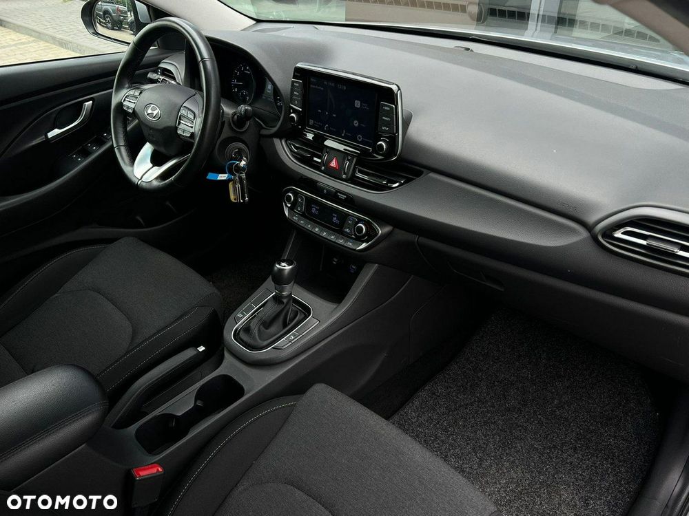 Hyundai i30 1.5 T-GDI 48V Smart DCT - 9