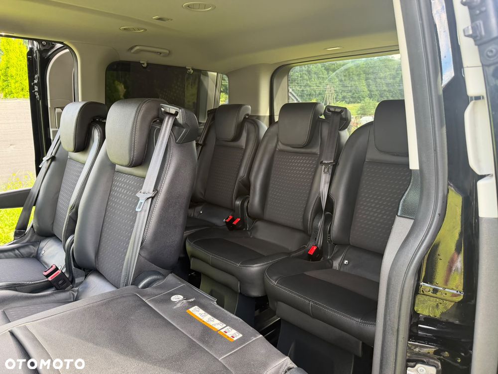 Ford Tourneo Custom - 16