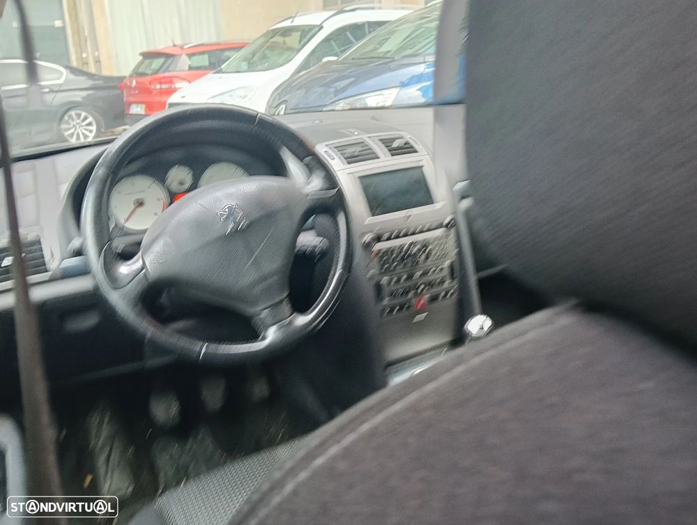 Peugeot 407 SW 1.6 HDi Executive - 6