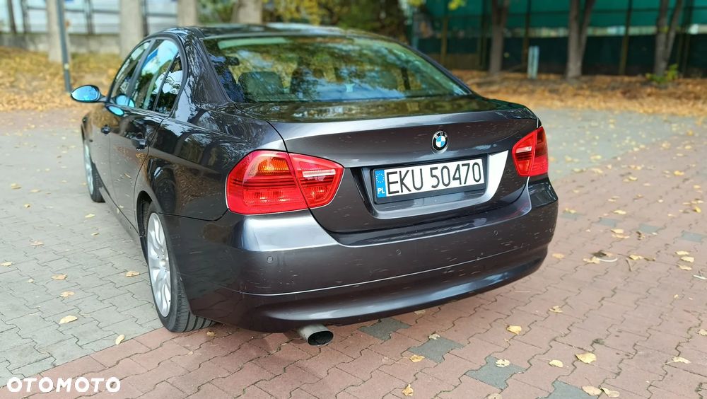 BMW Seria 3 318i - 7