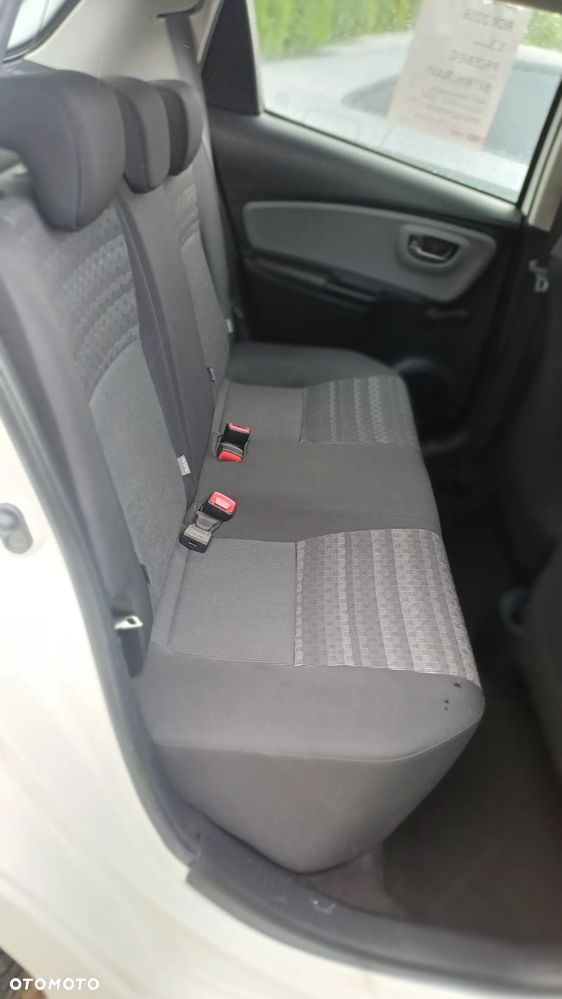 Toyota Yaris 1.33 Active - 11