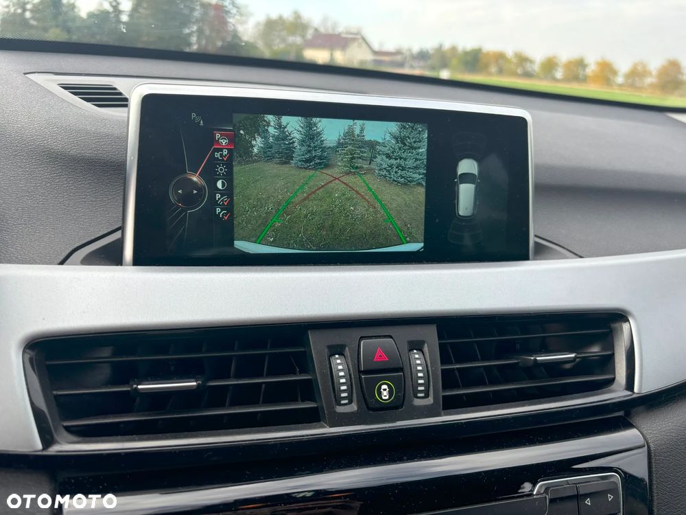 BMW X1 sDrive18d Sport Line - 18