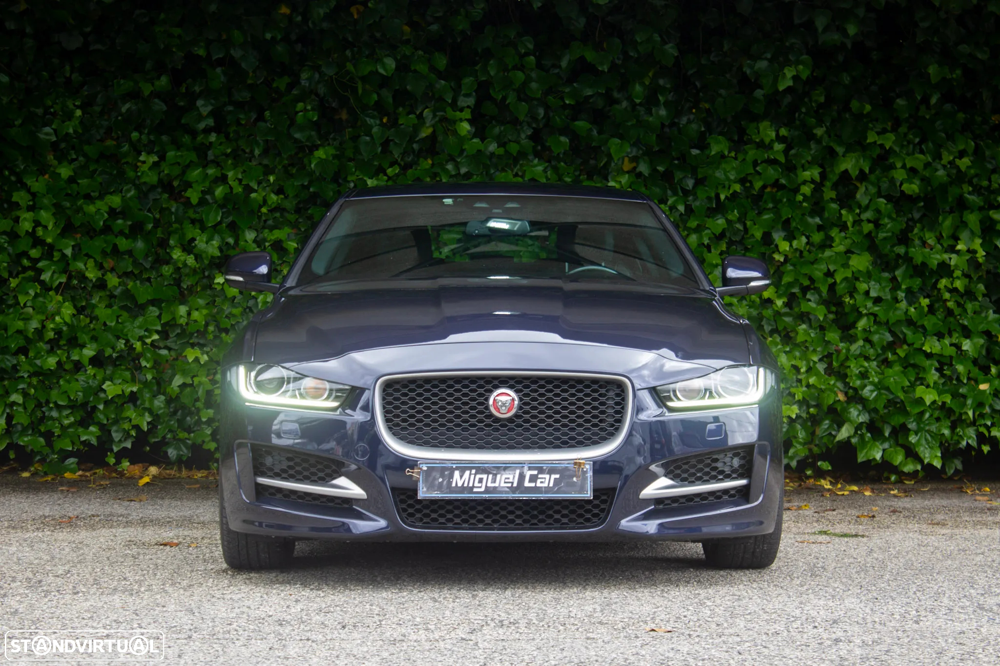 Jaguar XE 2.0 D R-Sport Aut. - 2