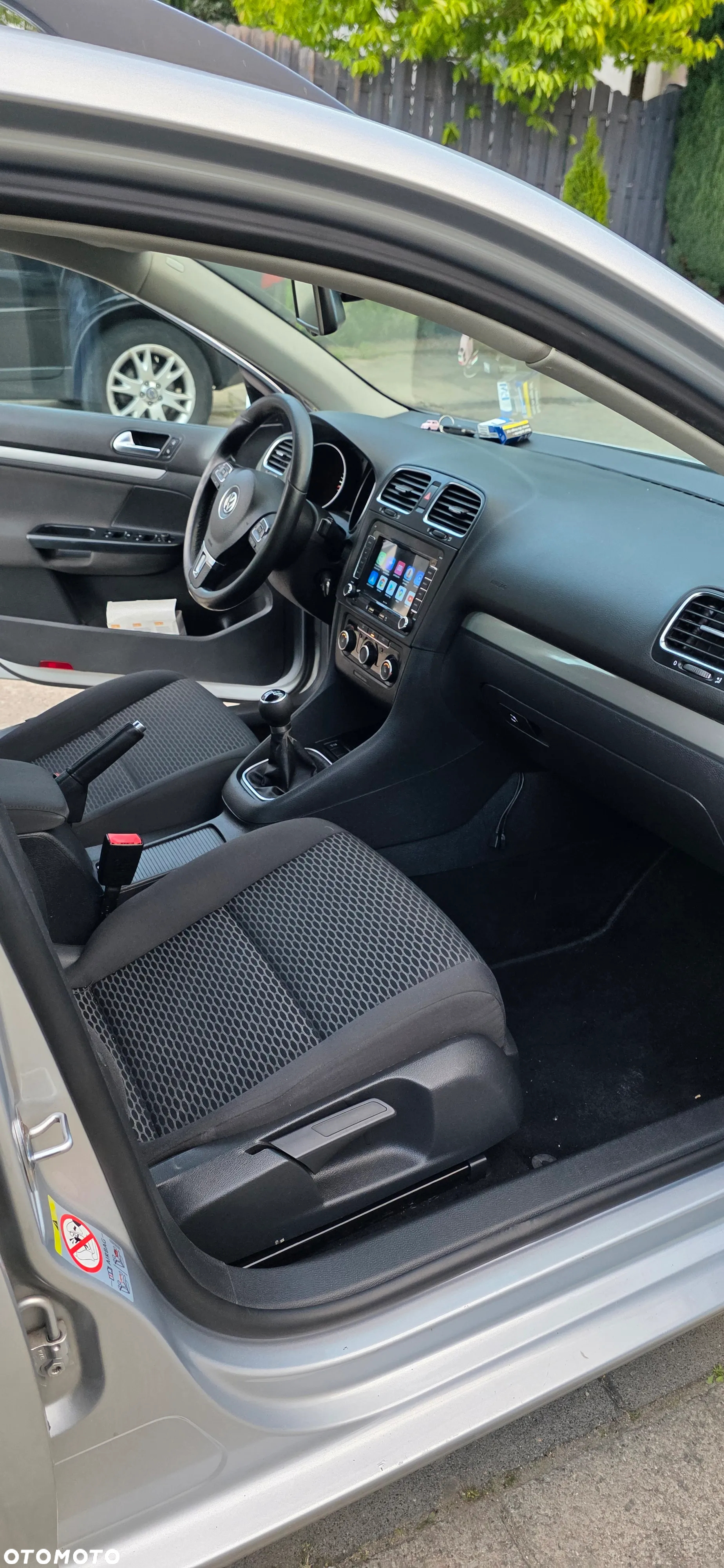 Volkswagen Golf 1.6 TDI BlueMotion Technology Comfortline - 19