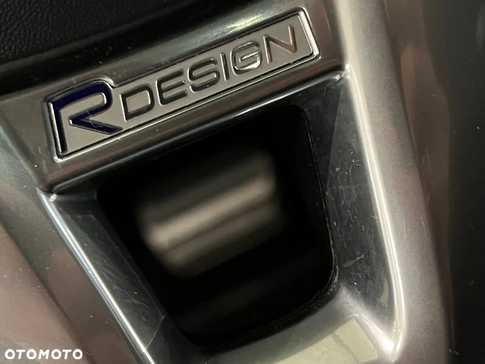 Volvo V40 D3 Drive-E R-Design Momentum - 17