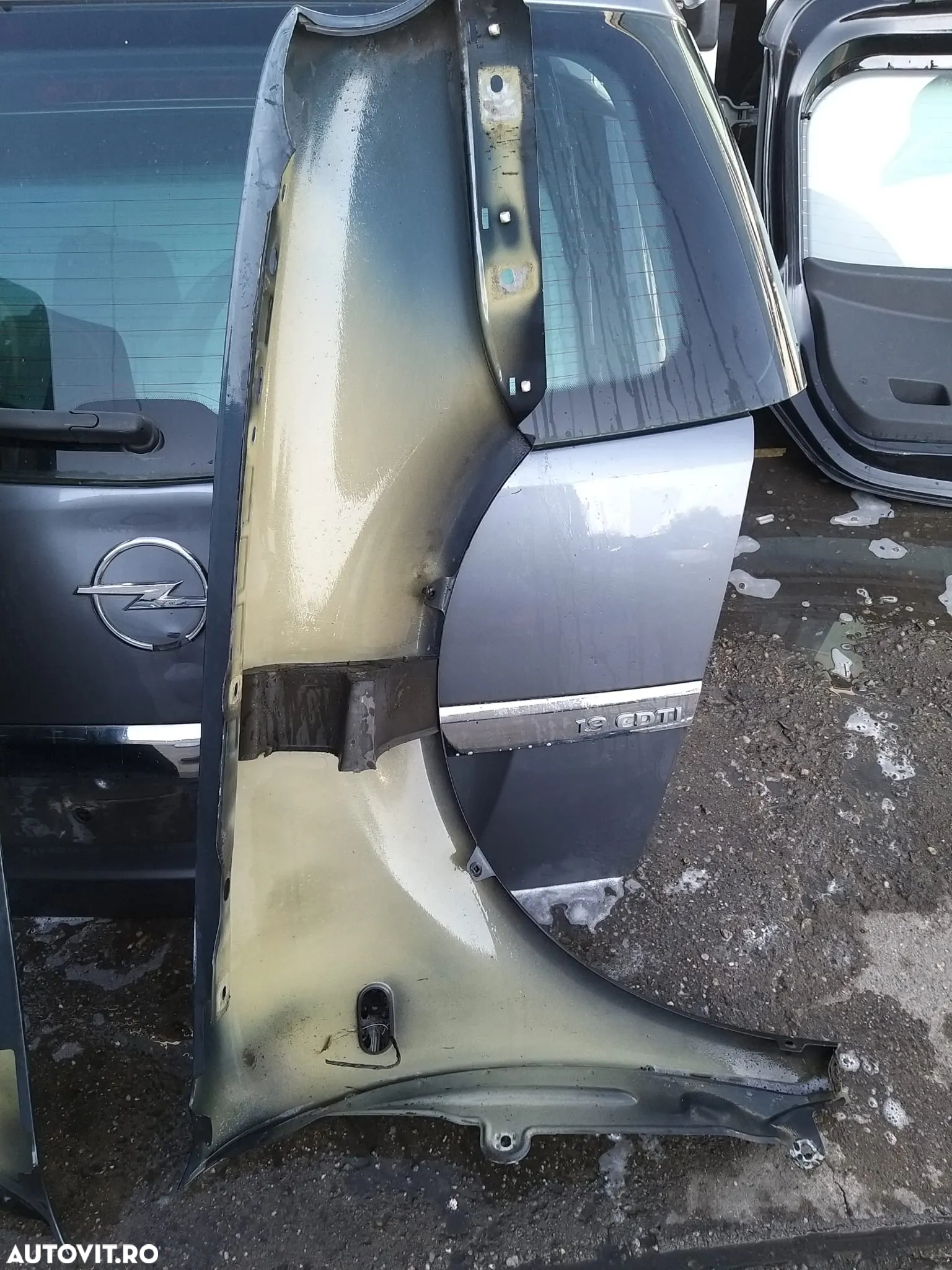 Aripa Dreapta pentru Volkswagen Golf 4 - 2