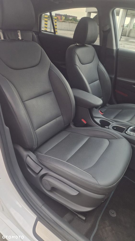 Hyundai IONIQ hybrid Platinum - 8