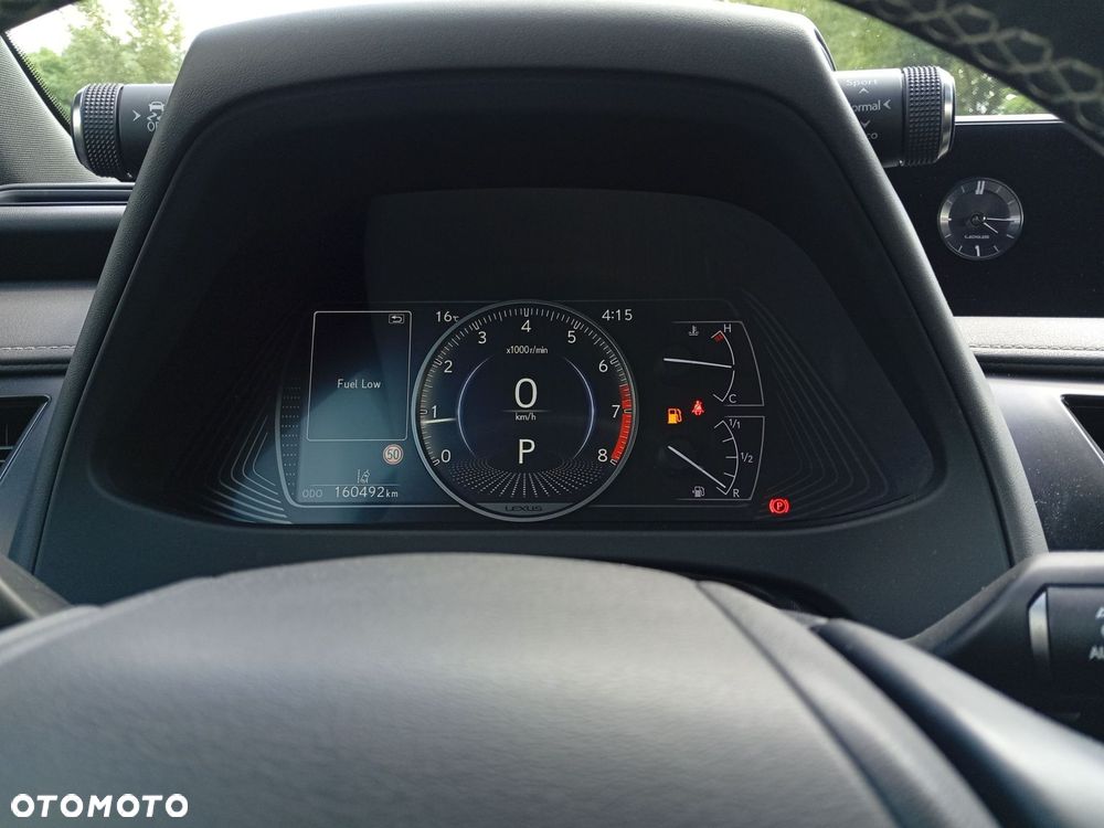 Lexus UX - 7
