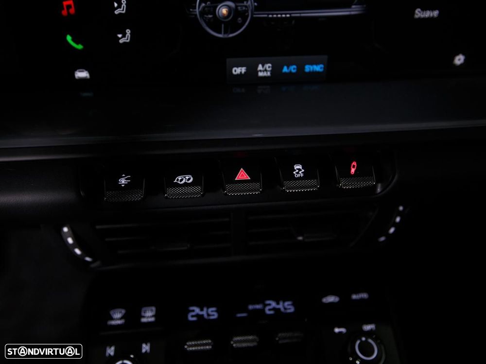 Porsche 911 (992) Carrera 4 GTS - 45