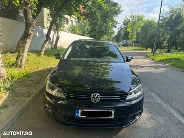 Volkswagen Jetta 1.6 TDI DPF Comfortline - 10