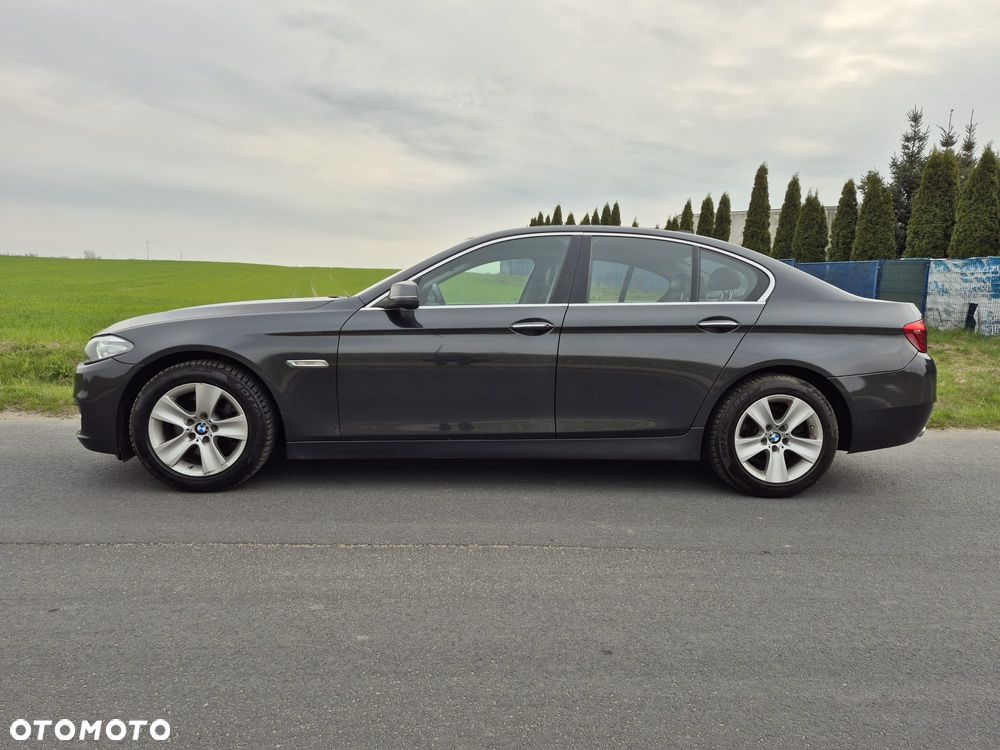 BMW Seria 5 520d xDrive - 5