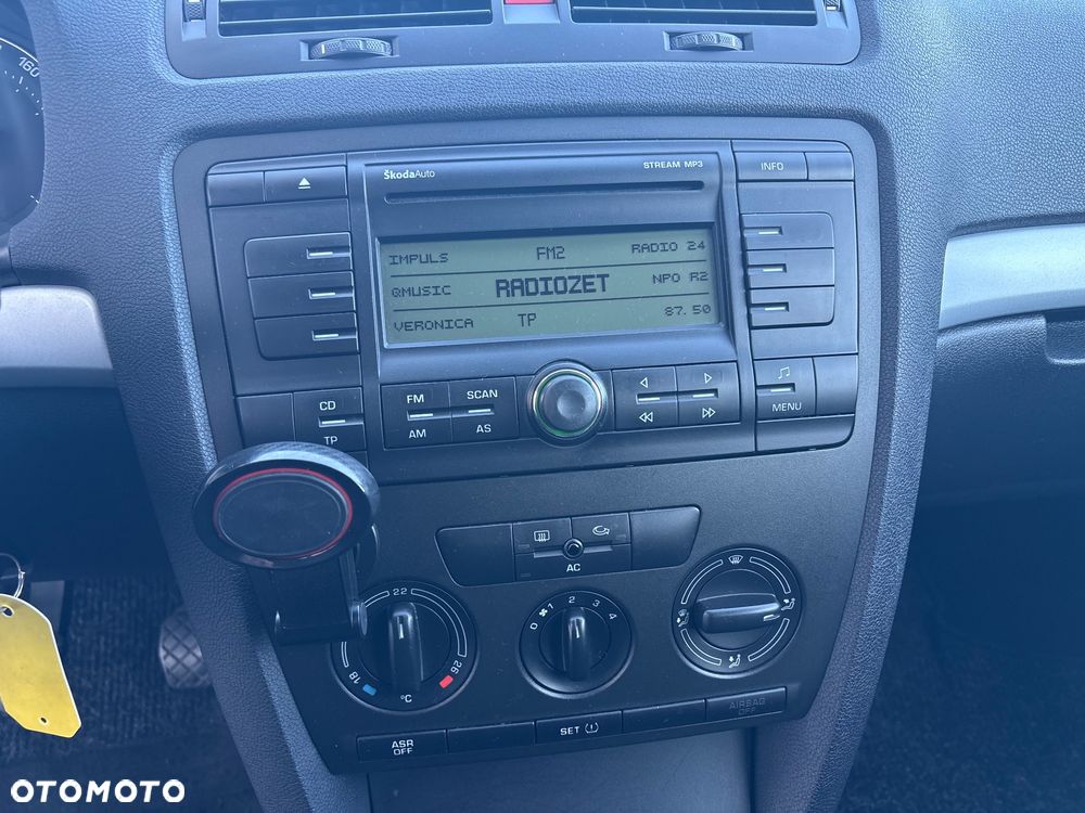 Skoda Octavia 1.6 Ambiente - 19