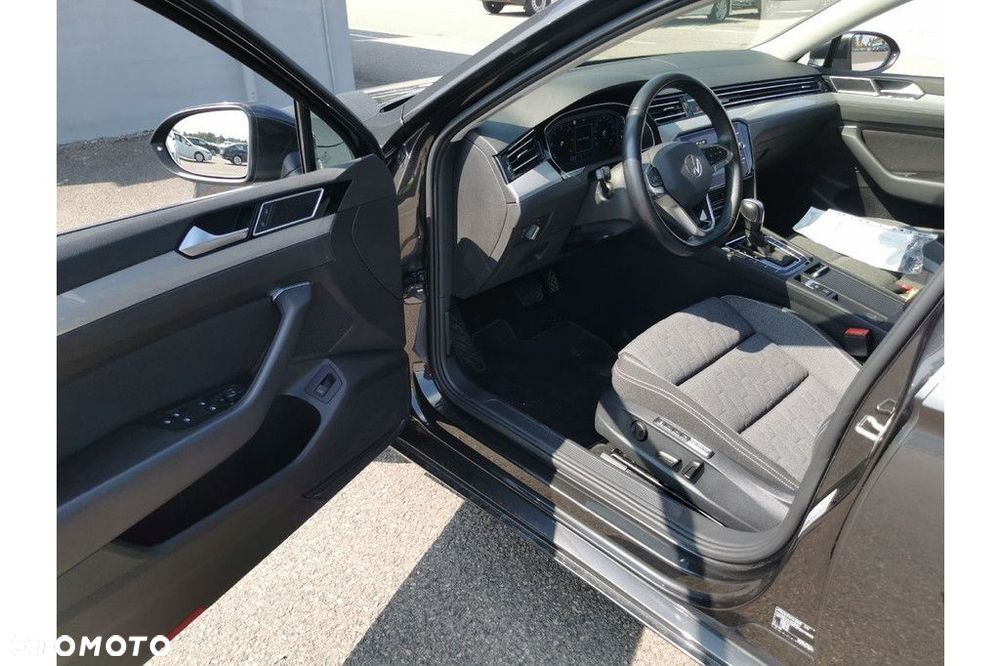 Volkswagen Passat Variant - 8