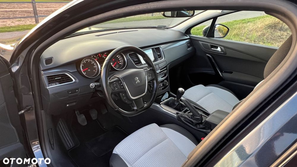 Peugeot 508 1.6 e-THP Allure S&S - 17