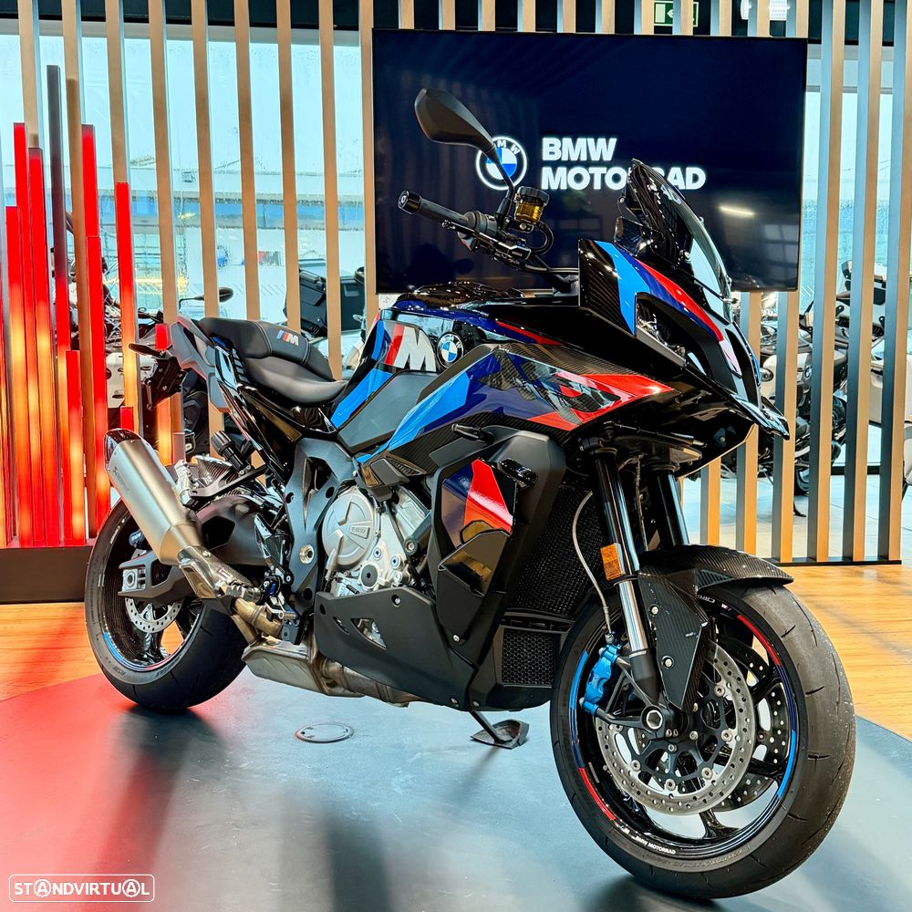 BMW M 1000 XR