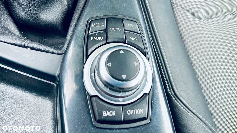 BMW Seria 1 114d - 27