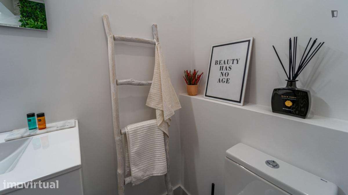 Quarto - localizado em Faro - Grande imagem: 3/33