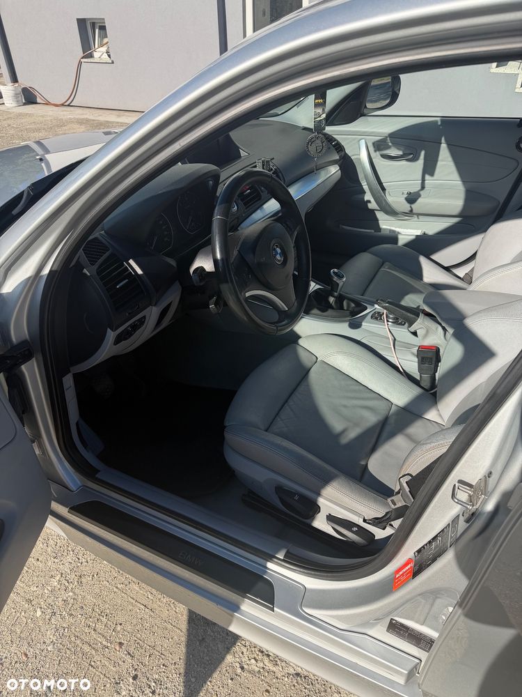 BMW Seria 1 118d - 9