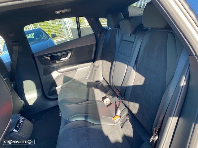 Mercedes-Benz EQE 300 - 10