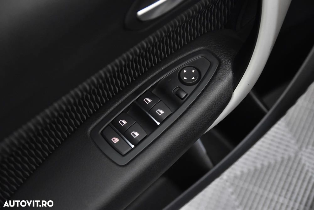 BMW Seria 1 118i - 15