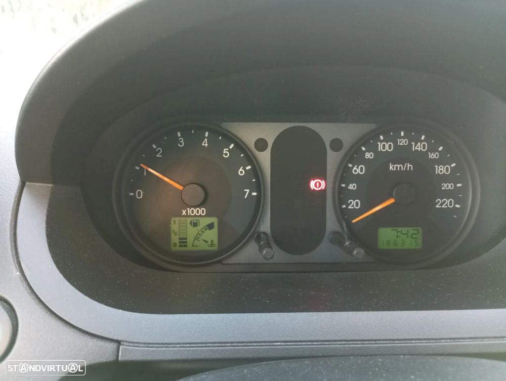 Ford Fiesta 1.4 Ambiente - 9