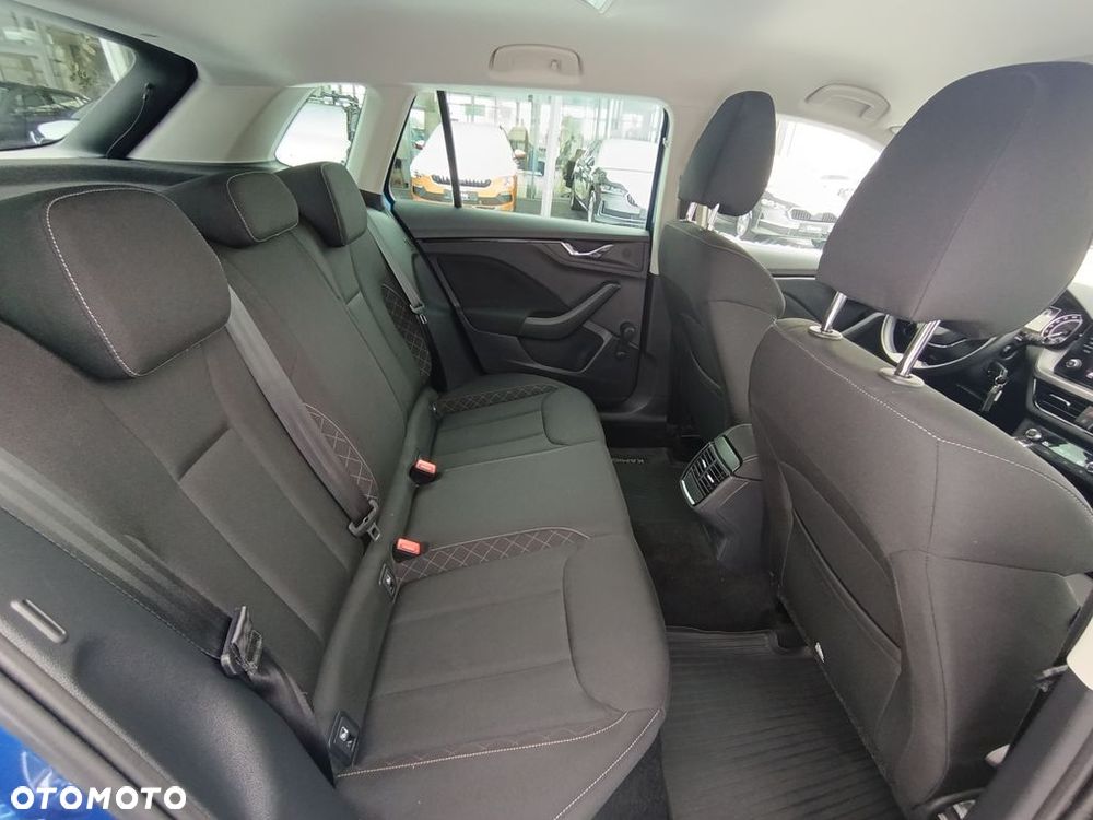 Skoda Kamiq 1.0 TSI Ambition DSG - 14