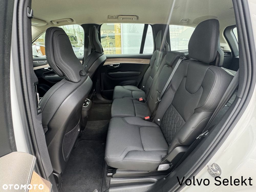 Volvo XC 90 - 35