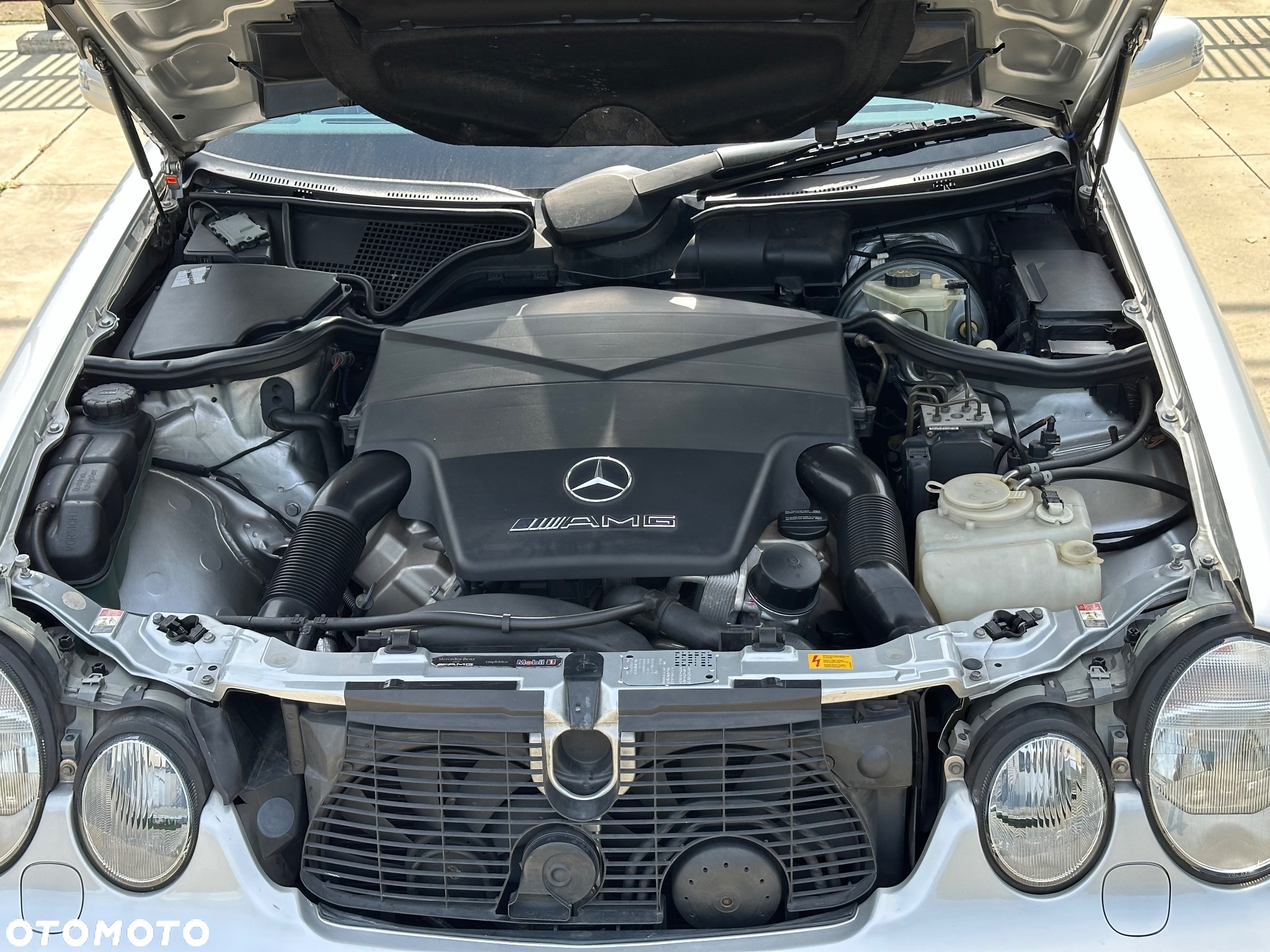 Mercedes-Benz Klasa E 55 AMG - 12