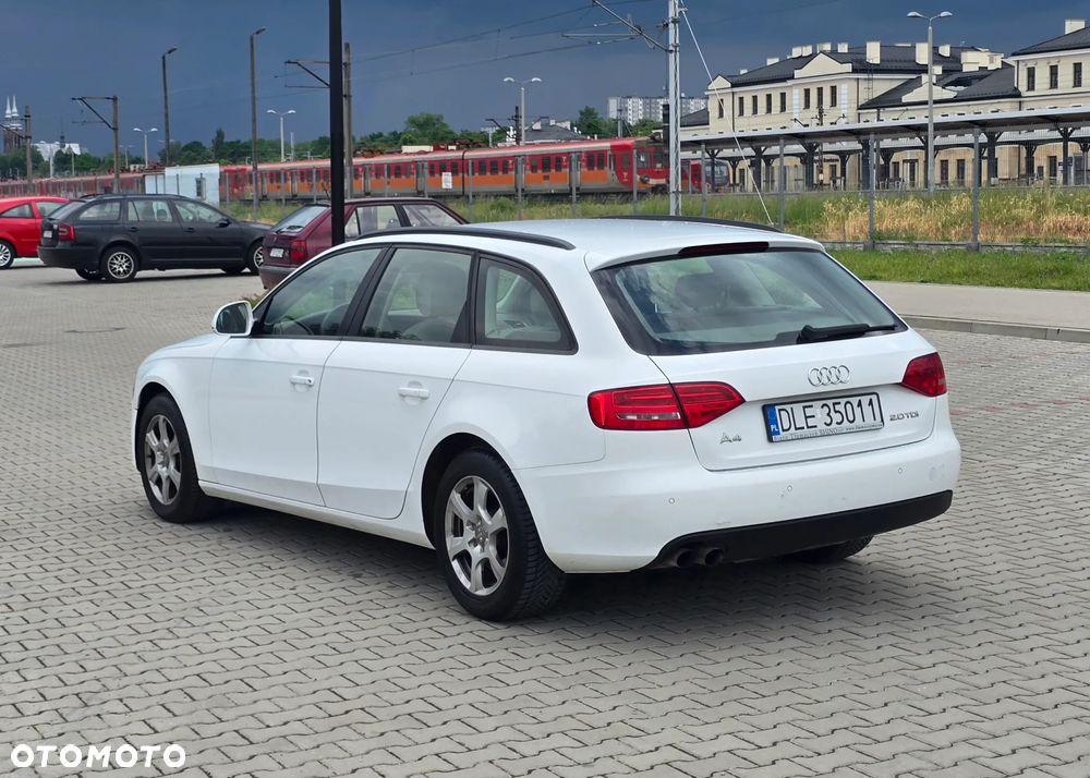 Audi A4 Avant - 3