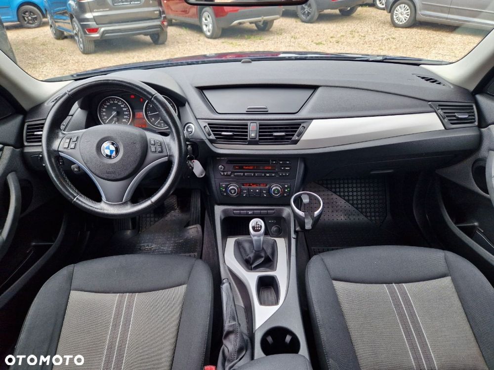 BMW X1 sDrive18i Sport Line - 7