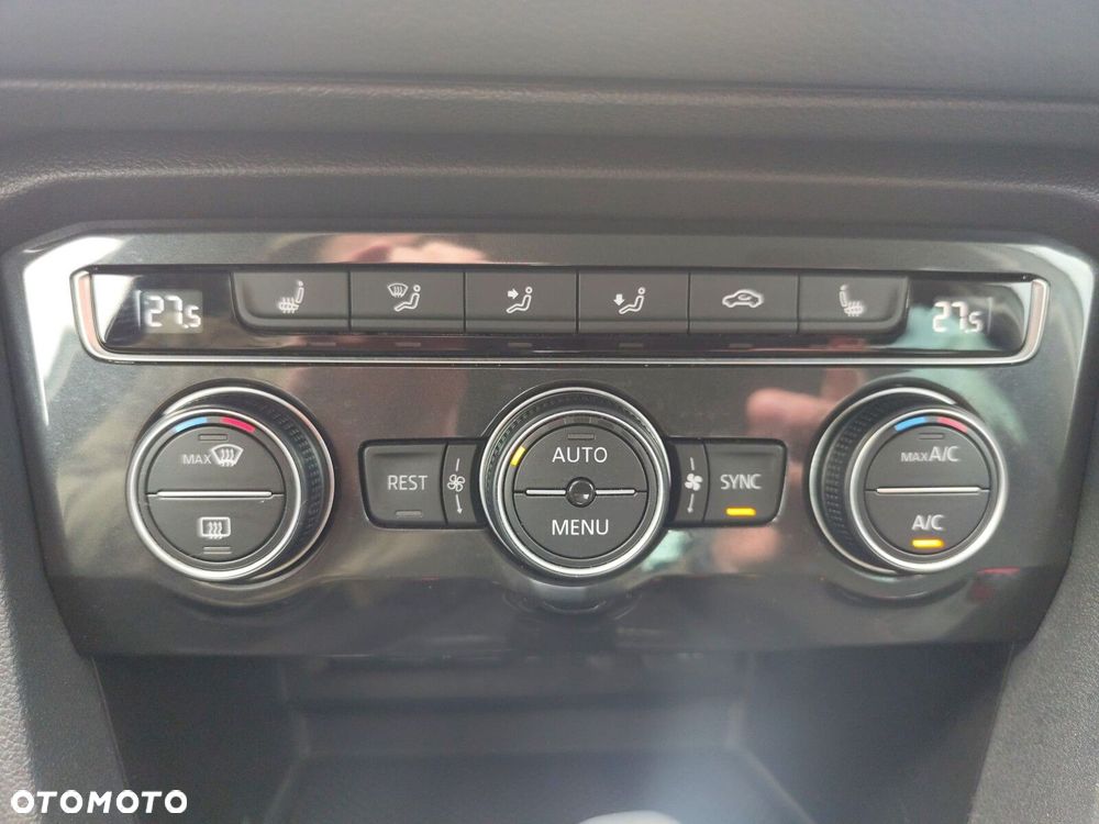 Volkswagen Tiguan - 29