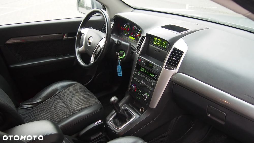 Chevrolet Captiva 2.4 2WD 7 Sitzer LS Family Edition - 19