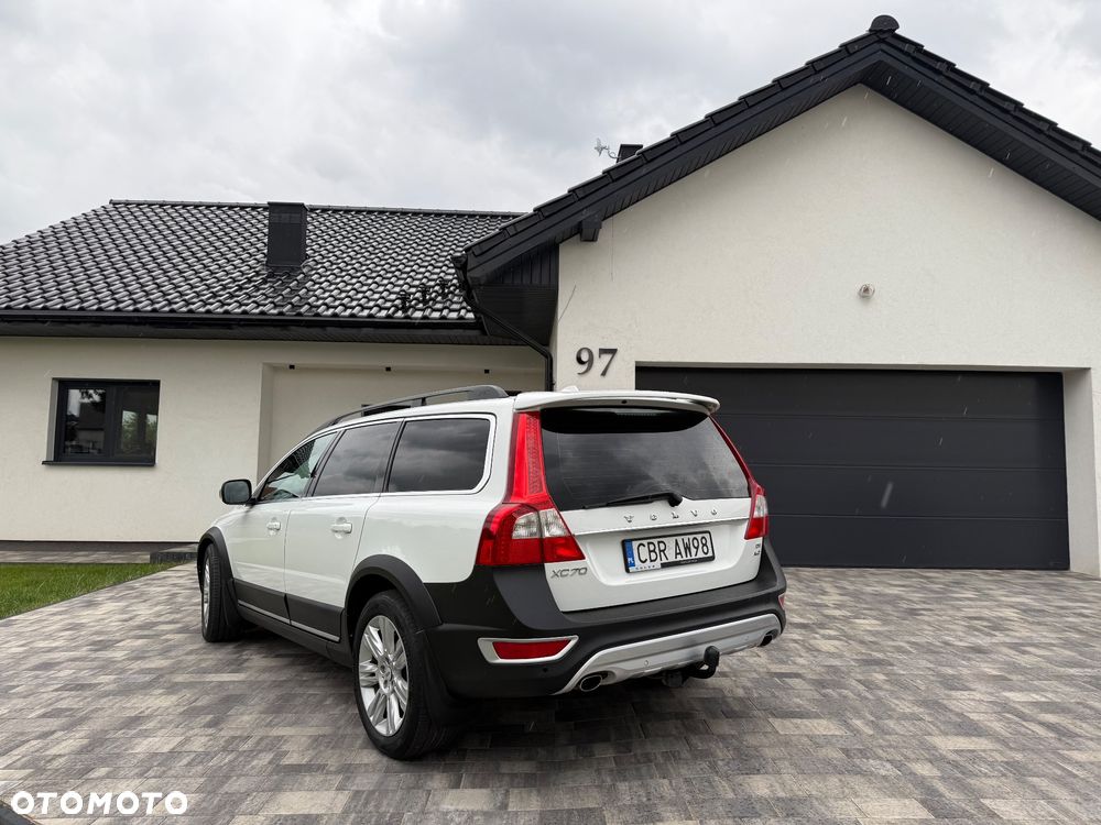 Volvo XC 70 D5 AWD Momentum - 29