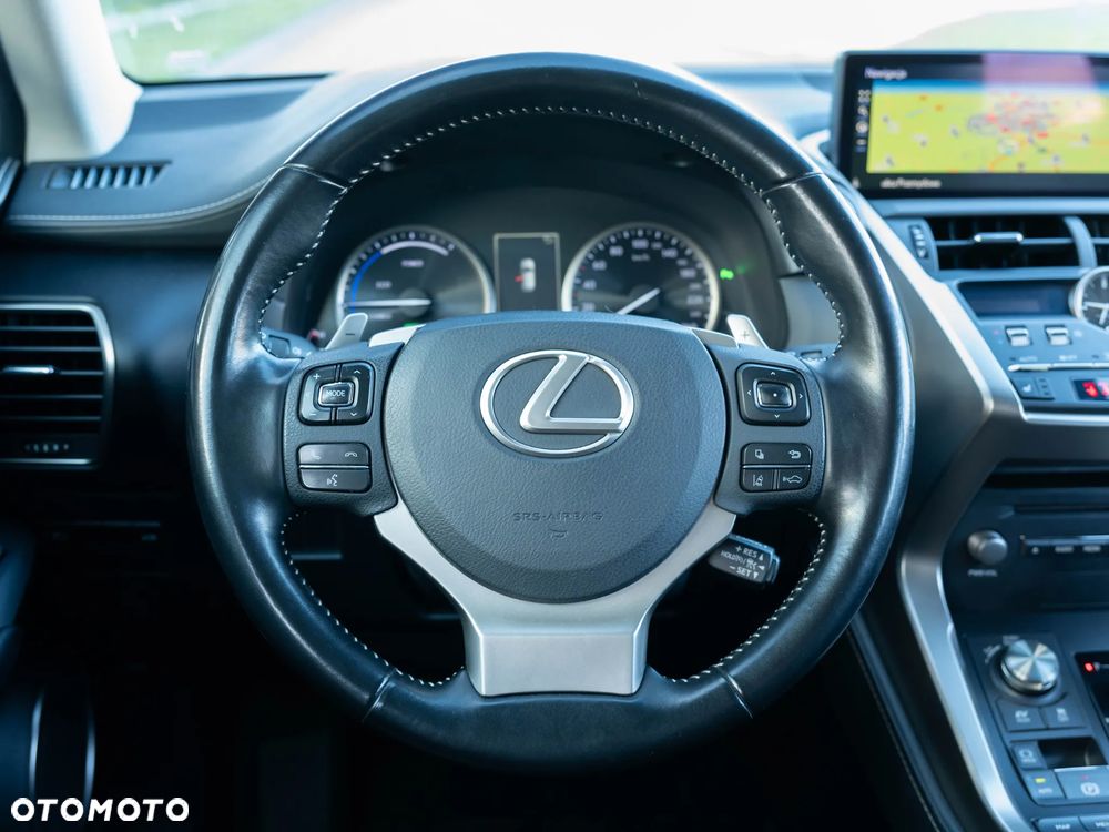 Lexus NX 300h Comfort AWD - 23