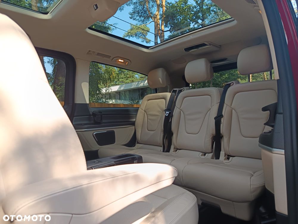 Mercedes-Benz Klasa V 300 d 4-Matic Exclusive 9G-Tronic (d³ugi) - 5