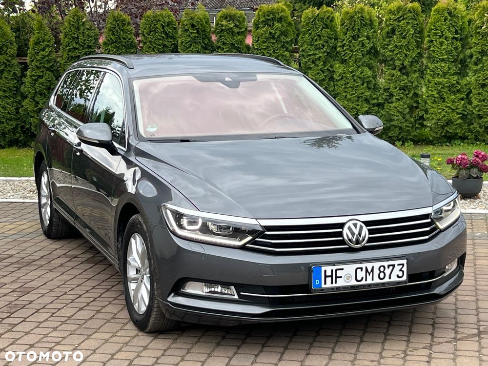Volkswagen Passat - 10