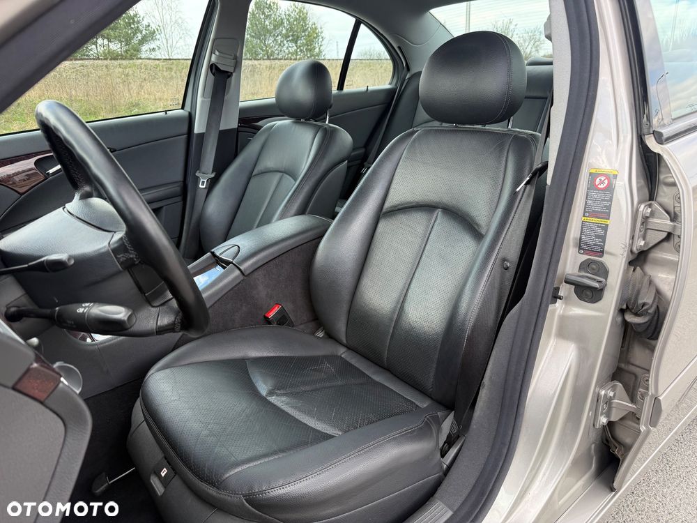 Mercedes-Benz Klasa E 200 CDI Classic - 15