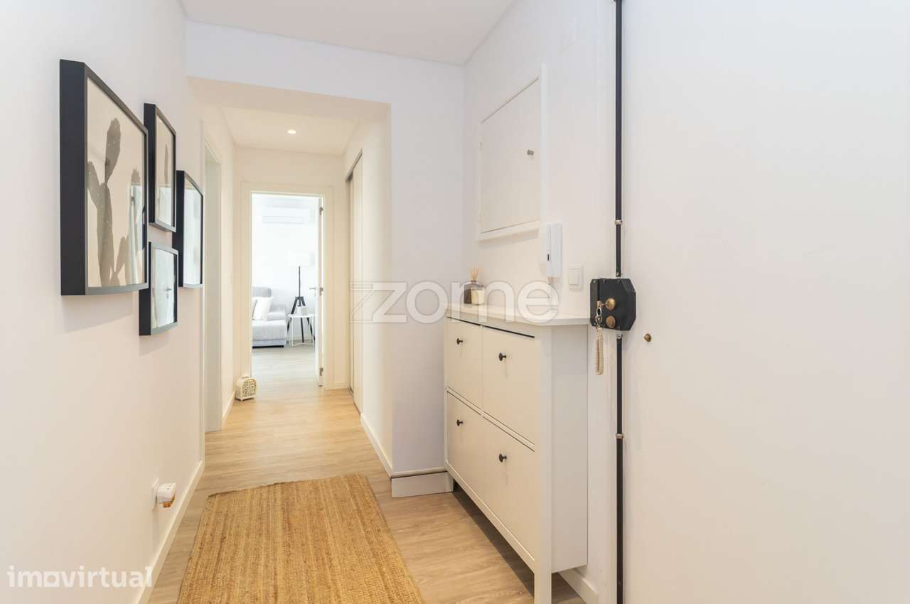 T2 Totalmente Remodelado – 69 m² | Torre da Marinha - Grande imagem: 2/22