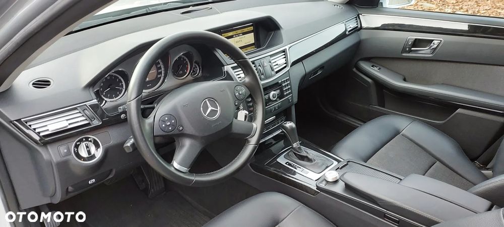 Mercedes-Benz Klasa E - 31