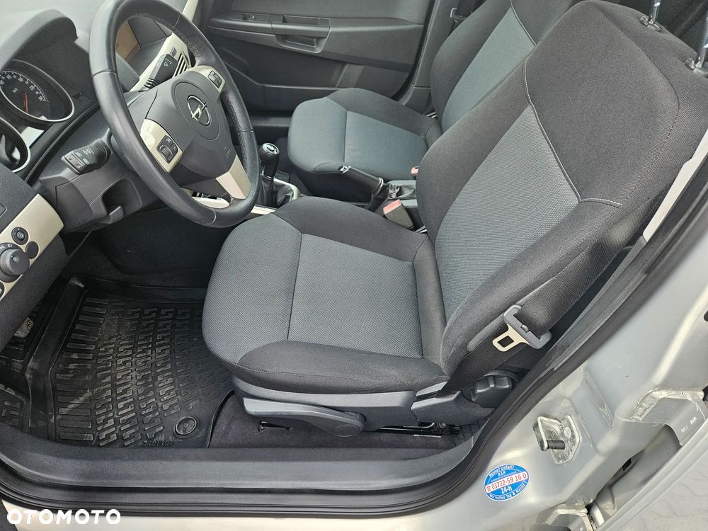 Opel Astra 1.6 Catch me - 14