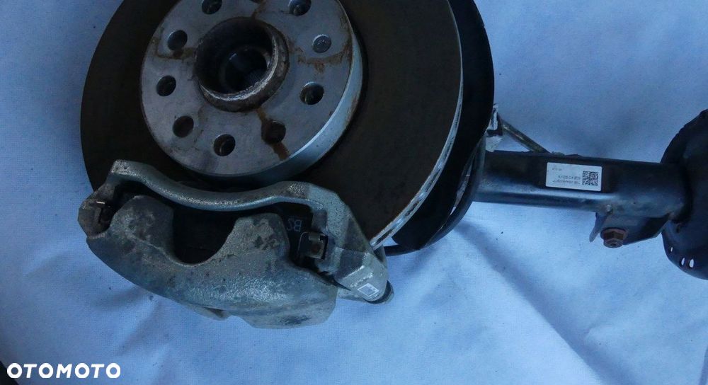 DW GOLF 7 MCPERSON PIASTA ZWROTNICA TARCZA ZACISK 5Q0413023 20 km. - 6