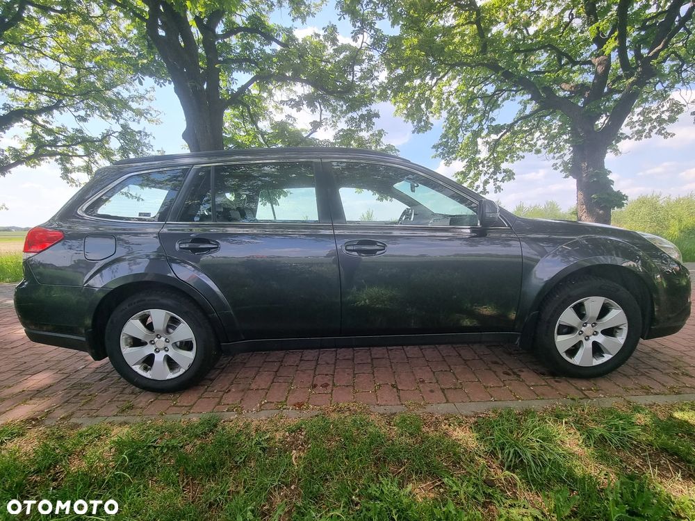 Subaru Outback 2.5i Comfort AT - 33